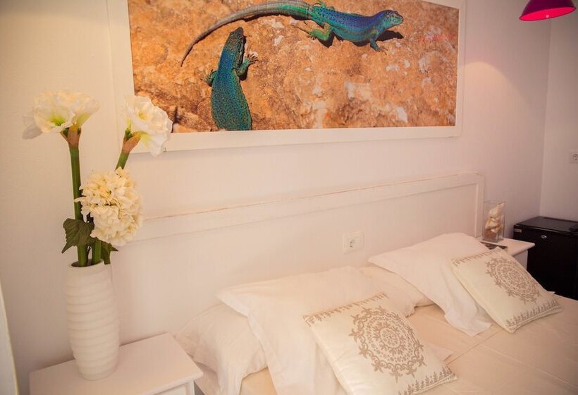 标准间带露台, Hostal Sunset Ibiza