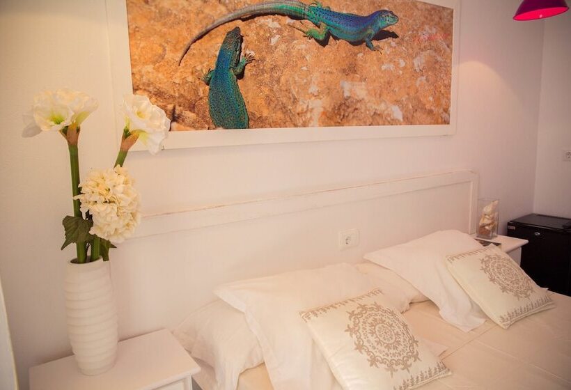 Quarto Estandar com Terraço, Hostal Sunset Ibiza