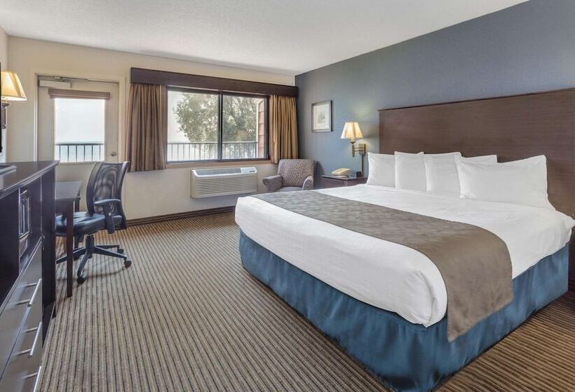 اتاق استاندارد با تخت دوبل و چشم‌انداز, Americinn By Wyndham Menominee