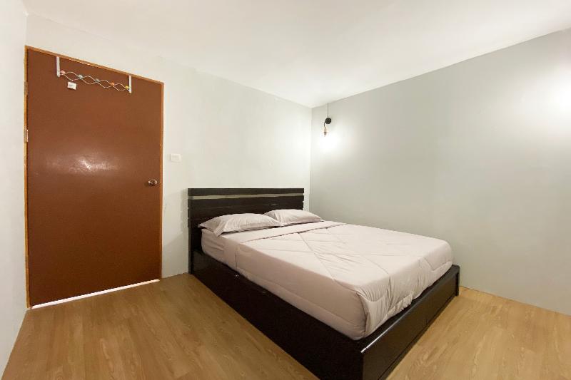 اتاق استاندارد سه نفره, Capital With Private Wellness