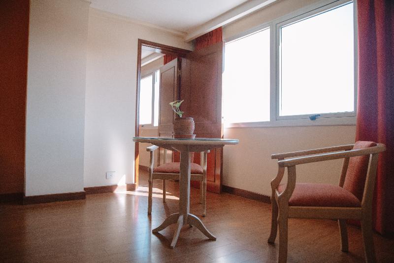 اتاق لوکس, Casa Real