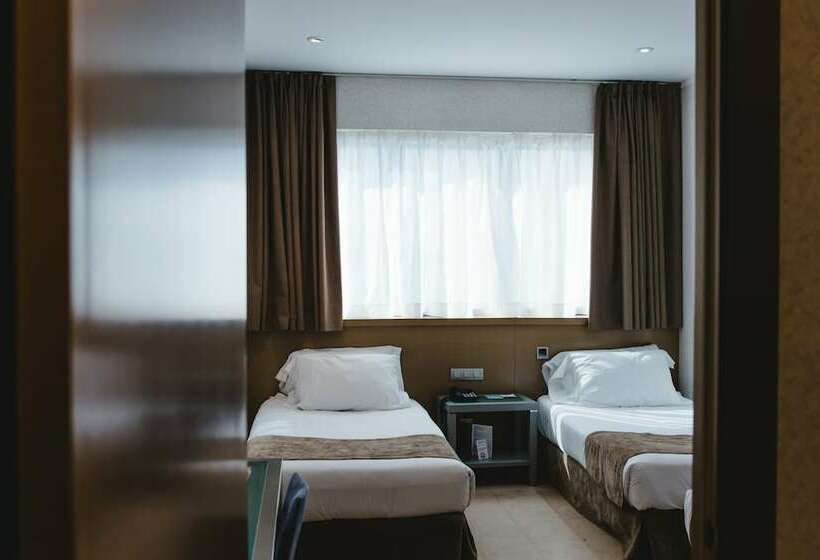 Standard Room, Mas Camarena