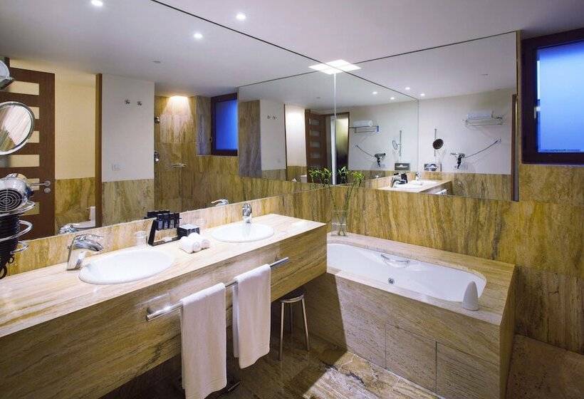 سوییت جونیور, Meliá Bilbao