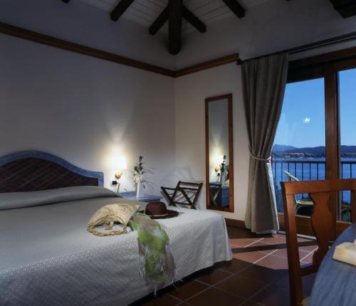 Upper Triple Room Sea View, Palumbalza Porto Rotondo