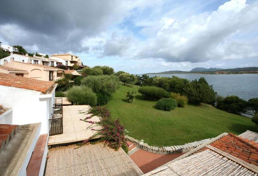 Triple Supérieure Vue Mer, Palumbalza Porto Rotondo