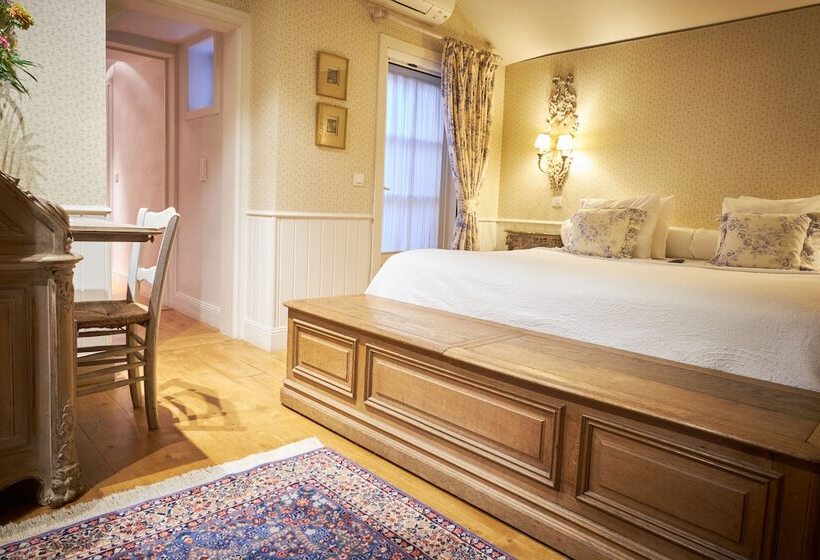 Standard Room, Relais Bourgondisch Cruyce, A Luxe Worldwide