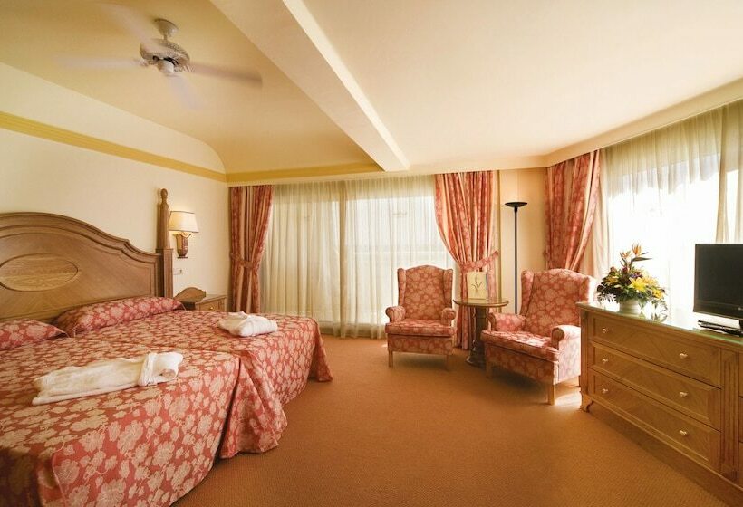 Junior Suite cu Vedere la Mare, Hotel Riu Palace Tres Islas
