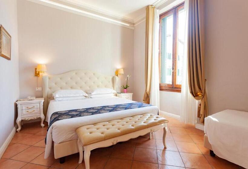 Quarto Superior, Villa Royal