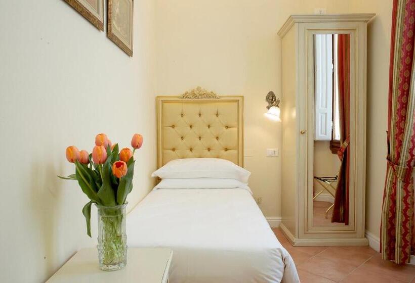 Superior Single Room, Villa Royal