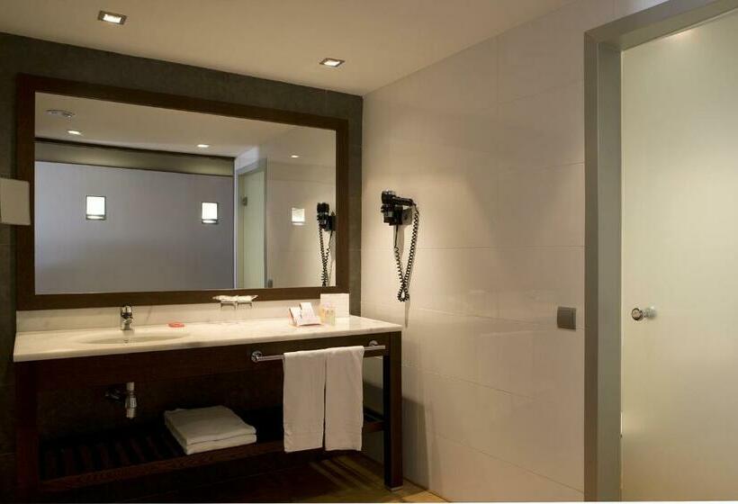 اتاق استاندارد سه نفره, Magnolia Hotel   Adults Only