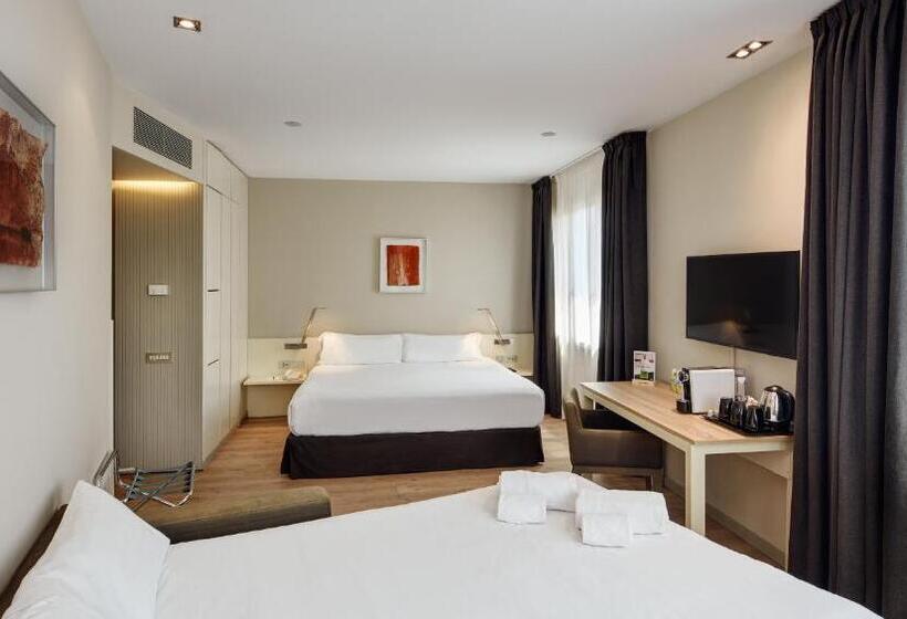 Quarto Superior, Sercotel Amister Art