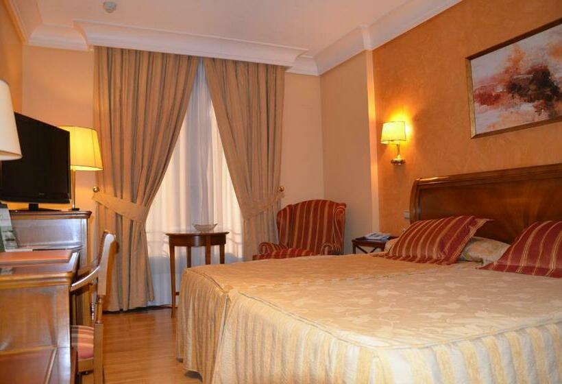 غرفة قياسية مزودة بجاكوزى, Sercotel Guadiana