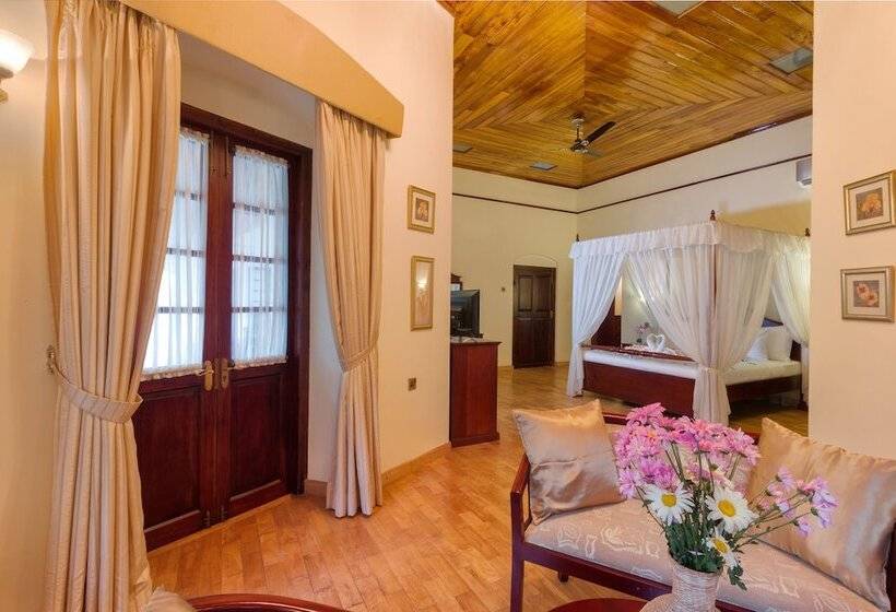 اتاق اجرایی, Thebuwana Bungalow