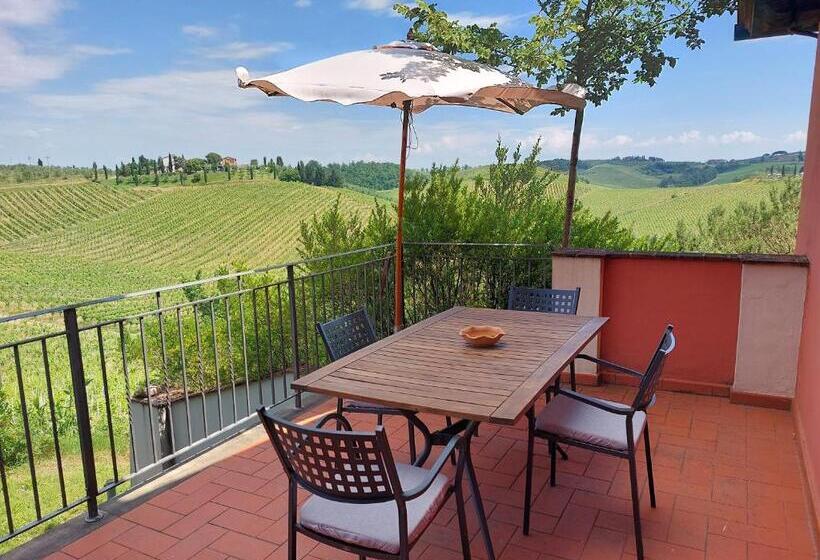 آپارتمان 1 خوابه با تراس, Agriturismo Corte In Poggio