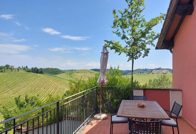 آپارتمان 1 خوابه با تراس, Agriturismo Corte In Poggio