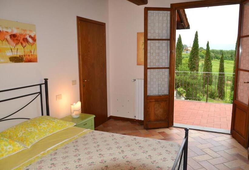 آپارتمان 1 خوابه با تراس, Agriturismo Corte In Poggio