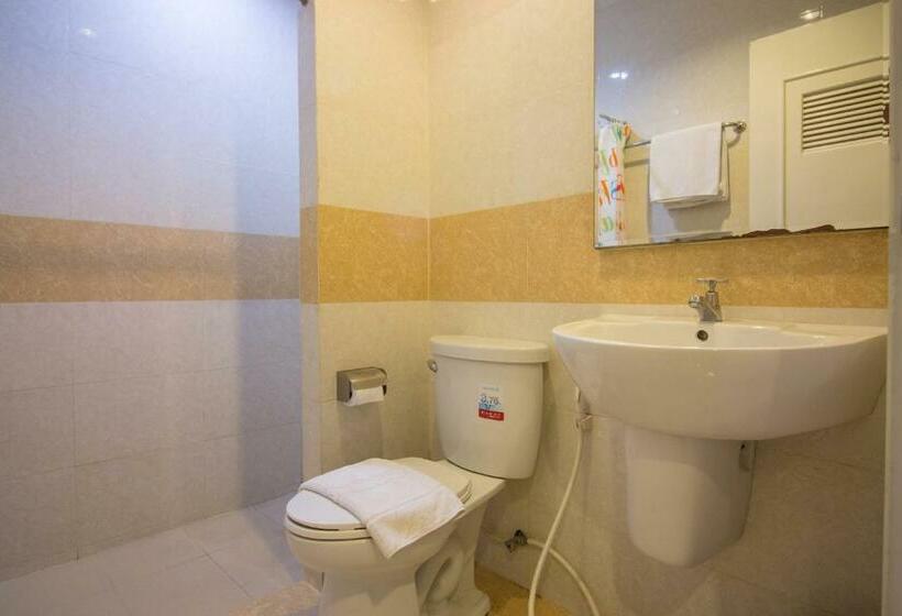 اتاق لوکس, Jumbo House