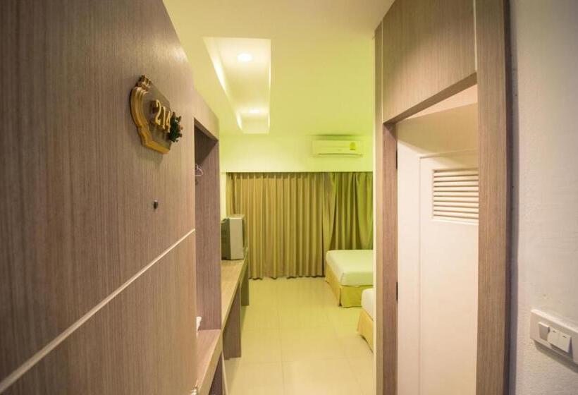 اتاق لوکس, Jumbo House