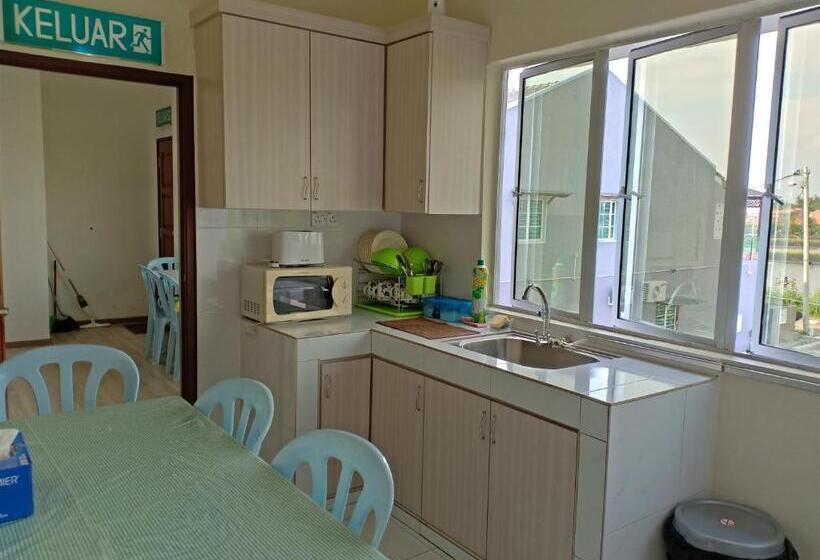 Трехместный Номер Superior, Cityscape Lodge   Penginapan Bajet Yang Mudah, Selesa & Selamat Dengan Wifi Dan Parkir Percuma Serta