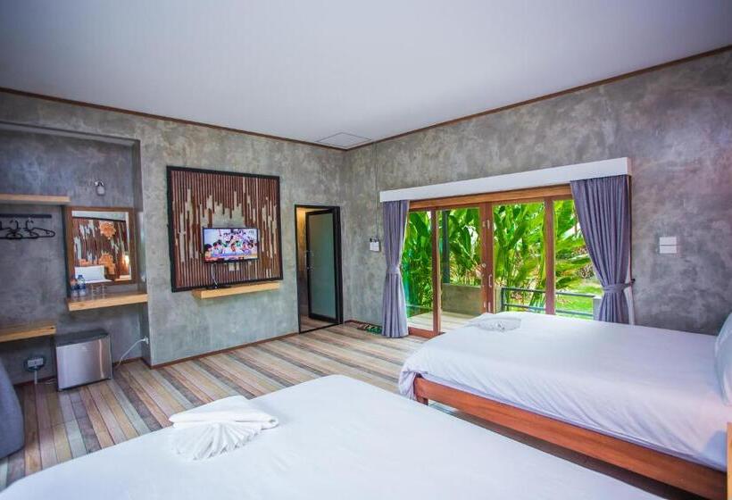 اتاق استاندارد چهار تخته, Palm Pran Resort