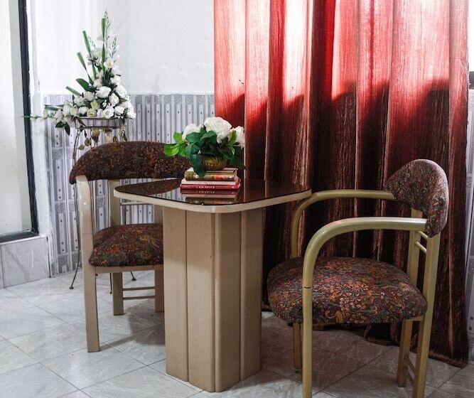 اتاق استاندارد, Hill View Hotel Mccarthy Hills