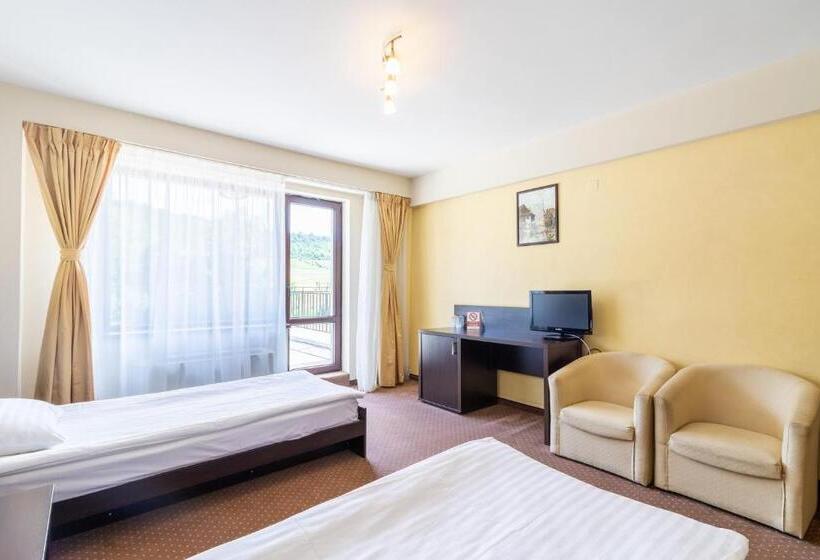 Superior Room with Terrace, Restaurant Alesia