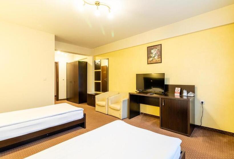 Superior Room with Terrace, Restaurant Alesia