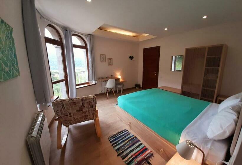 اتاق لوکس با بالکن, Lermont Guest House