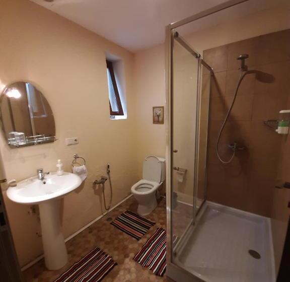 اتاق لوکس خانوادگی, Lermont Guest House