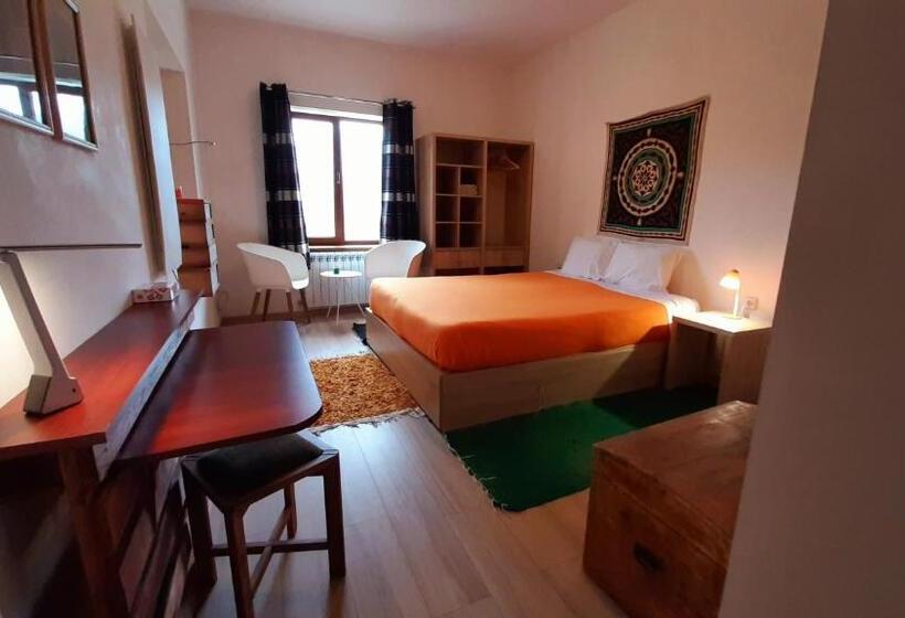 اتاق لوکس, Lermont Guest House