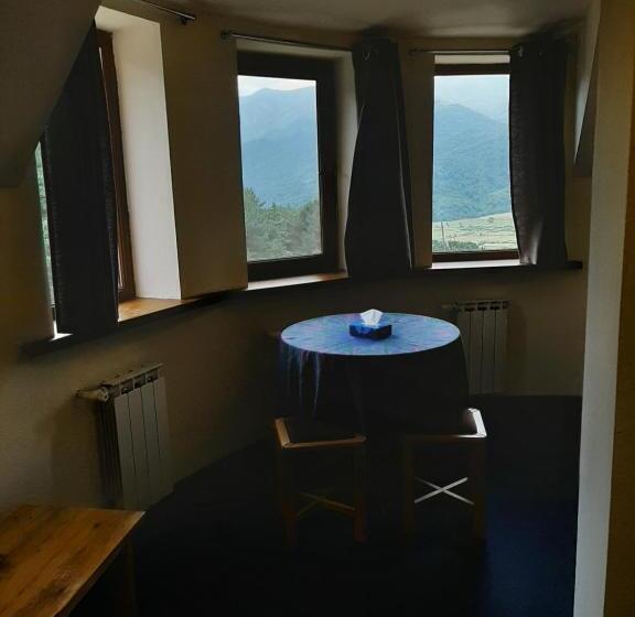 Economy Triple Room, Lermont Guest House