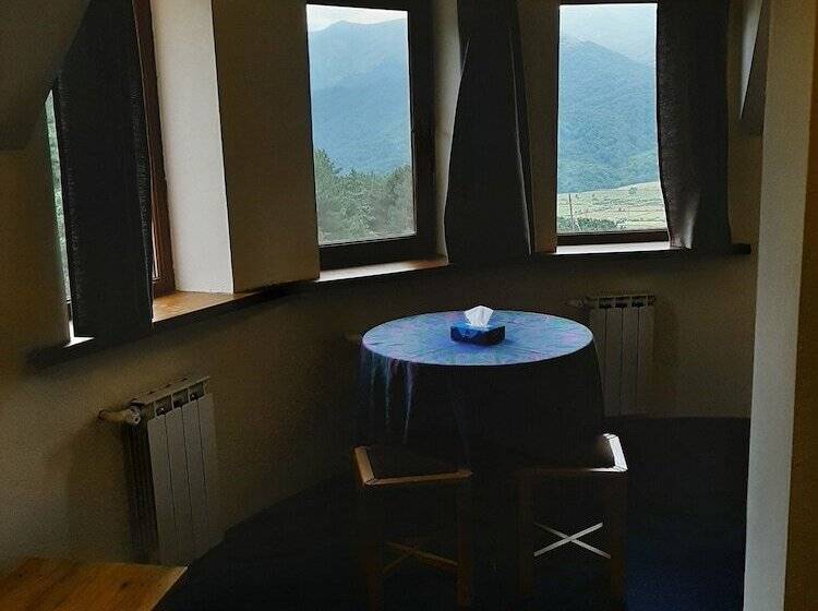 Economy Triple Room, Lermont Guest House
