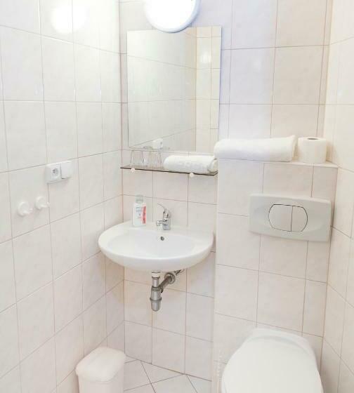 اتاق استاندارد چهار تخته, Horský Hotel Podjavorník