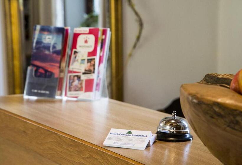 اتاق استاندارد سه نفره, Pension Waldblick Garni