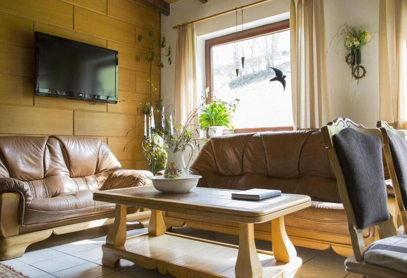 اتاق استاندارد چهار تخته, Pension Waldblick Garni