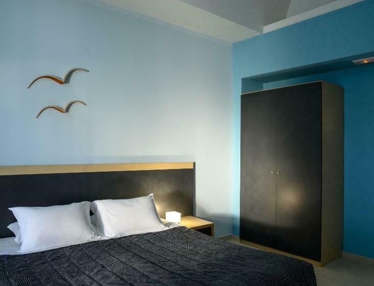 سوییت جونیور, Afroditi Venus Beach Resort