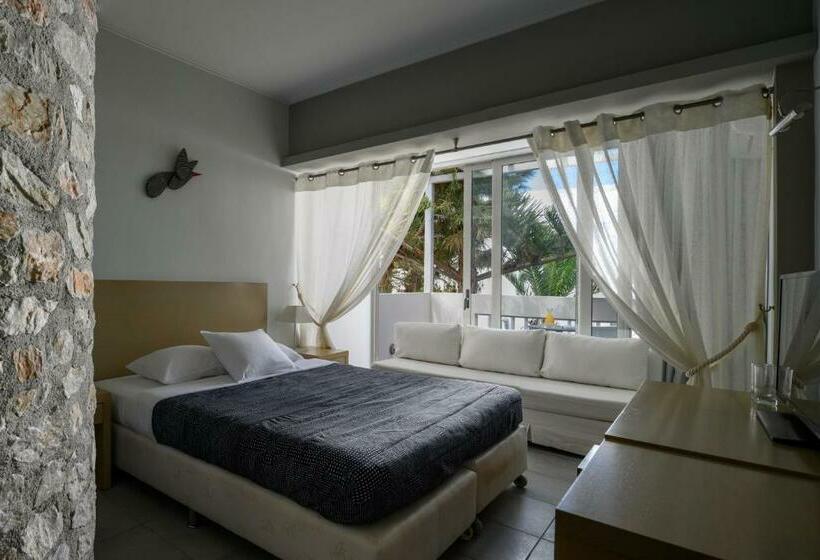 سوییت جونیور, Afroditi Venus Beach Resort