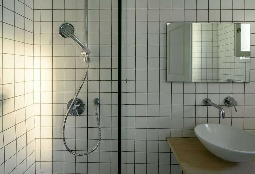 سوییت جونیور, Afroditi Venus Beach Resort
