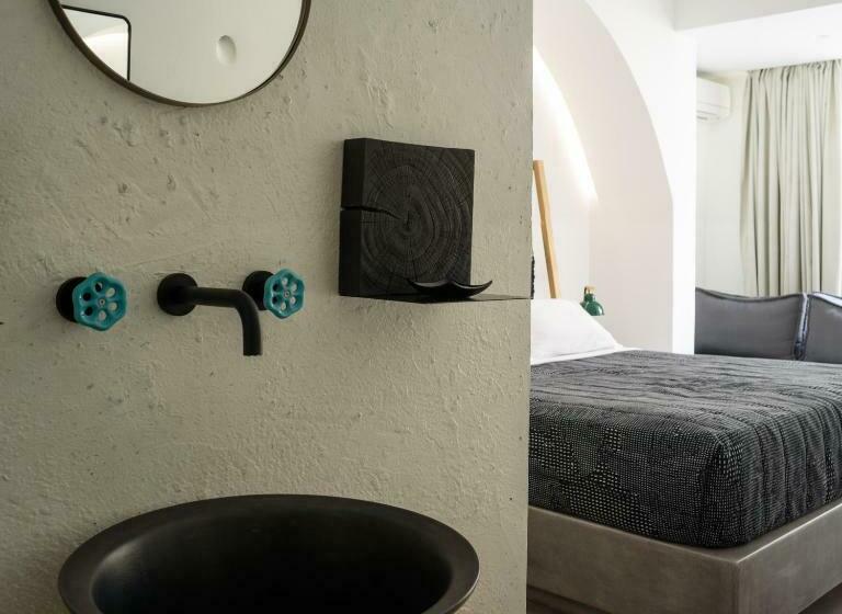 سوئیت جونیور با ماساژ آبی, Afroditi Venus Beach Resort