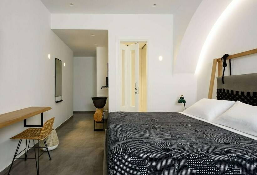 سوئیت جونیور با ماساژ آبی, Afroditi Venus Beach Resort