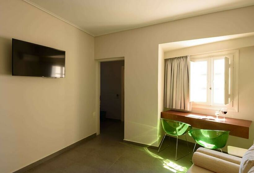 سوییت, Afroditi Venus Beach Resort