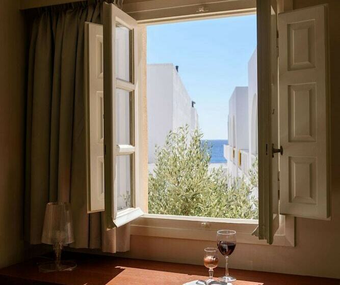 سوییت, Afroditi Venus Beach Resort