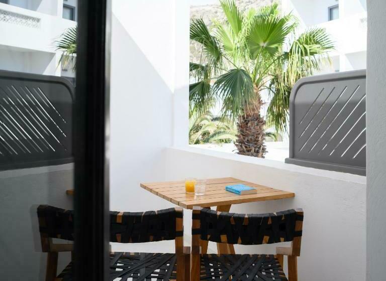 اتاق اجرایی, Afroditi Venus Beach Resort
