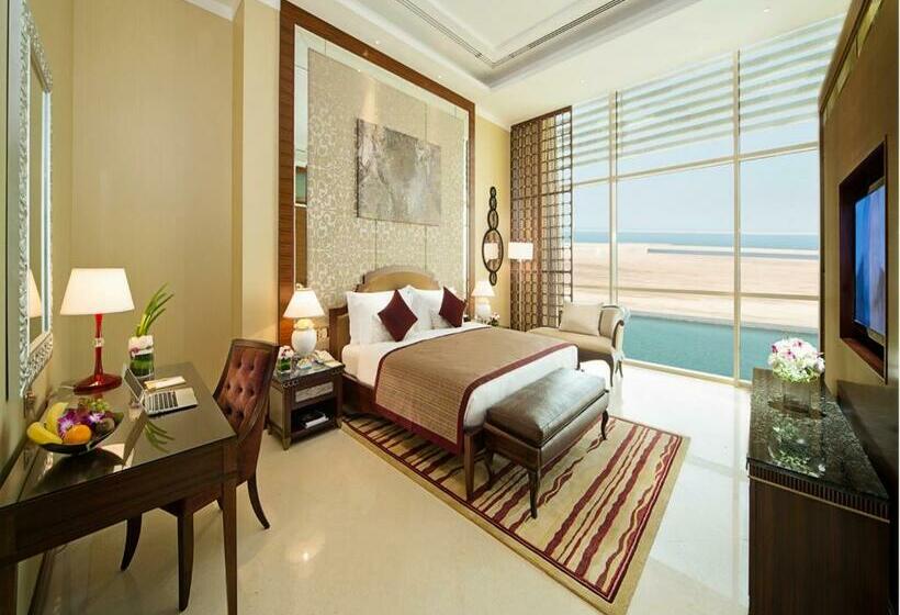 Suite, Al Raha Beach