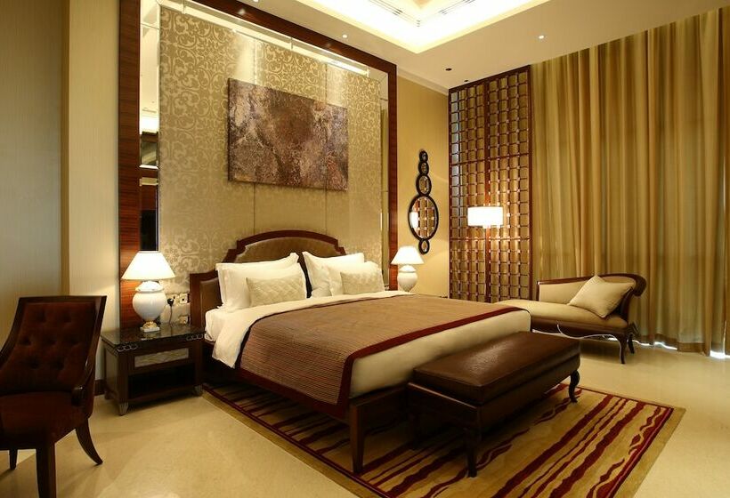 Superior Room, Al Raha Beach