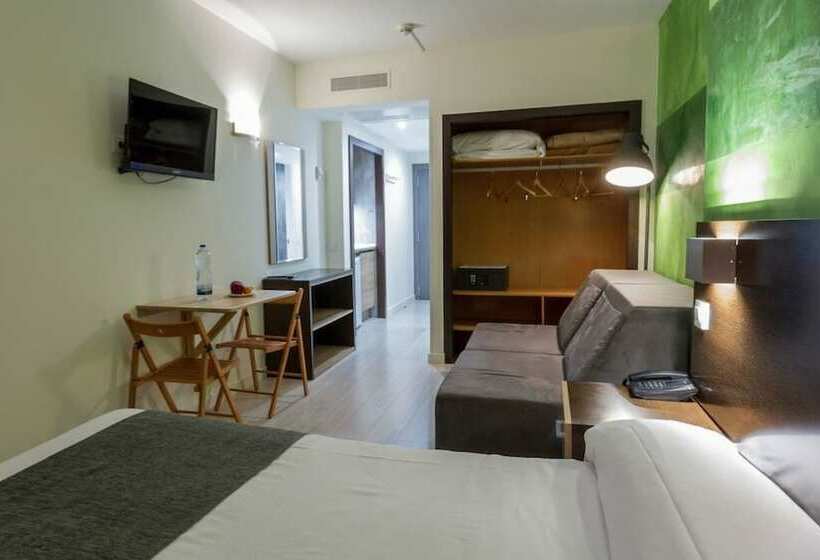 اتاق خانوادگی, Apartamentos Recoletos