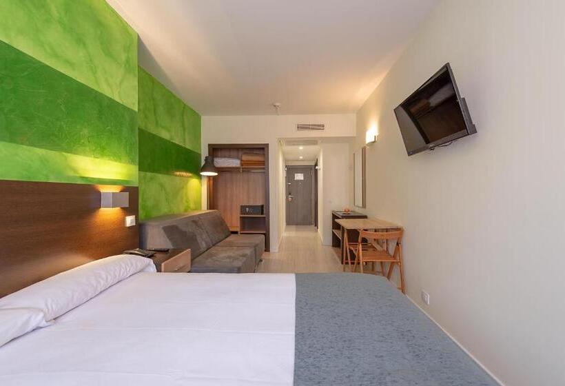 اتاق استاندارد سه نفره, Apartamentos Recoletos