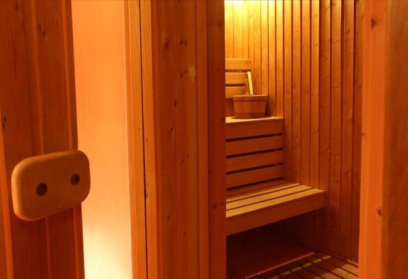 سوییت, Business Hotel Premier