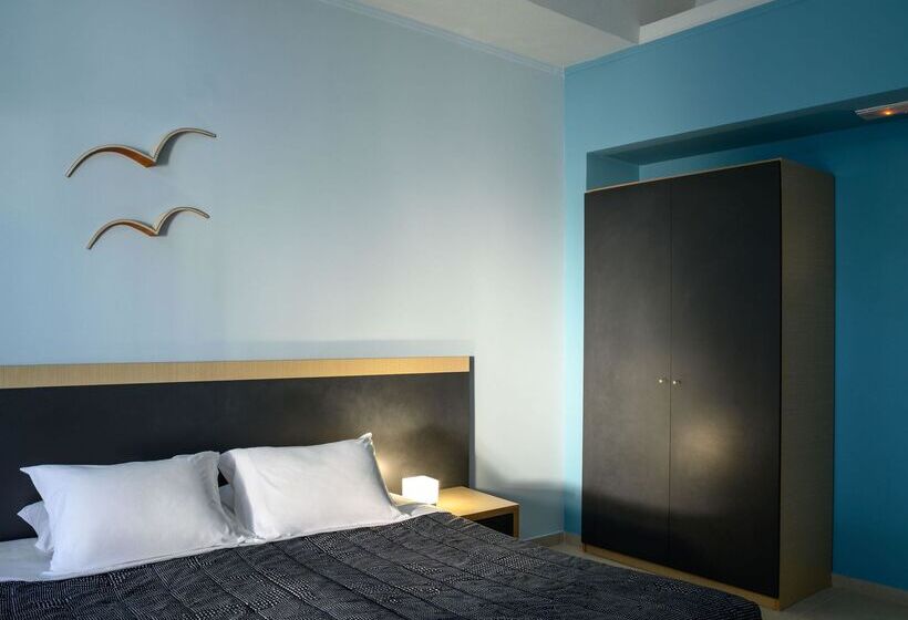سوییت جونیور, Afroditi Venus Beach Resort