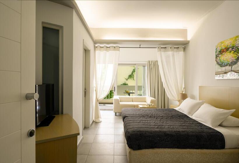 سوییت جونیور, Afroditi Venus Beach Resort